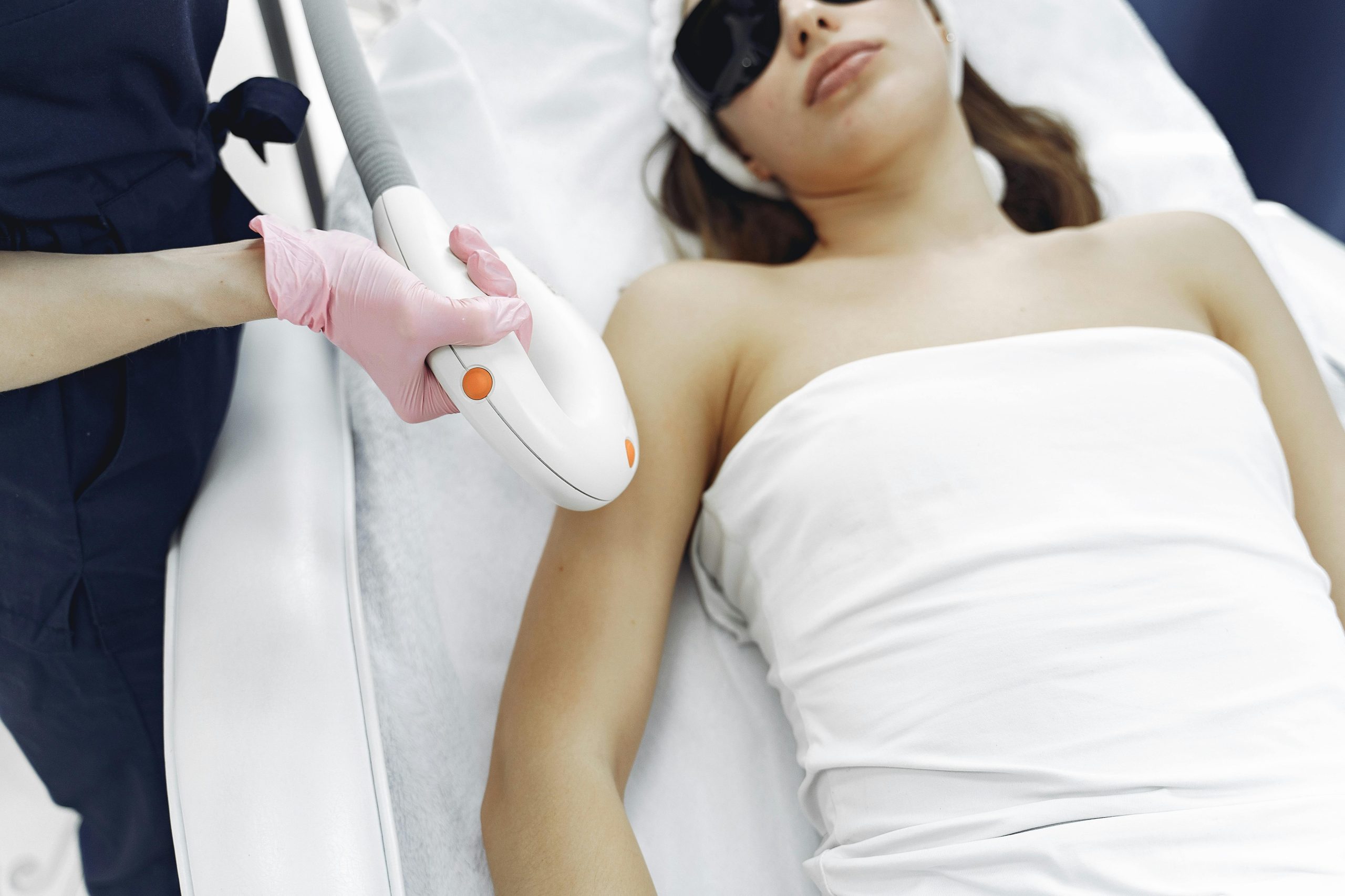 Permanent hair removal and professional waxing at Juvenelle Day Spa London Ontario
