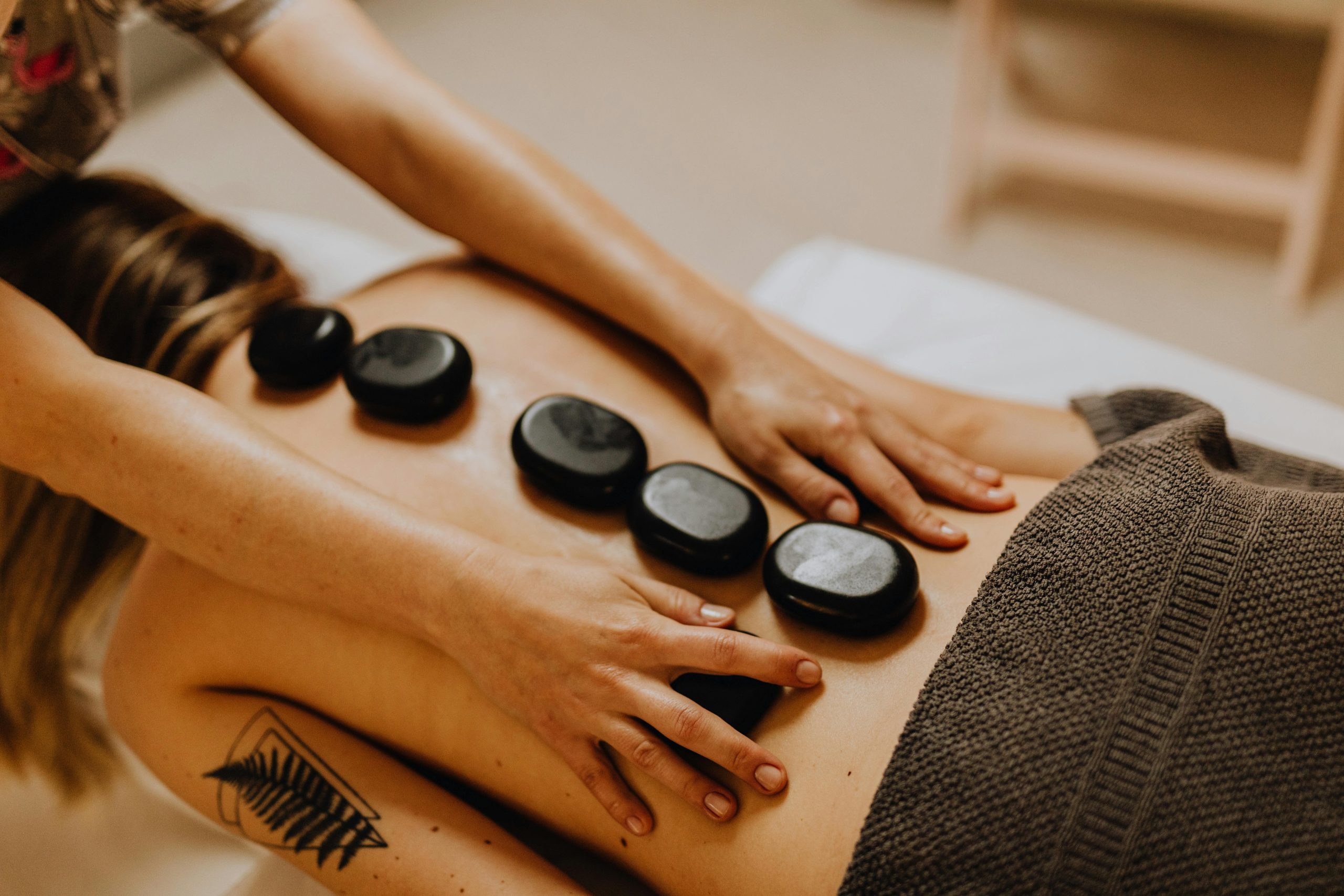 Hot Stone Therapy in Winter at Juvenelle Day Spa
